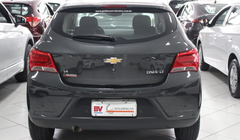  Chevrolet Onix LT -2017  cheio