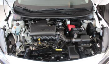  Nissan Versa Advance – 2025  cheio