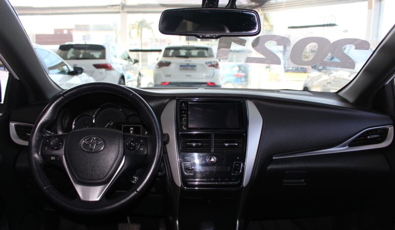  Toyota Yaris XLS – 2021  cheio