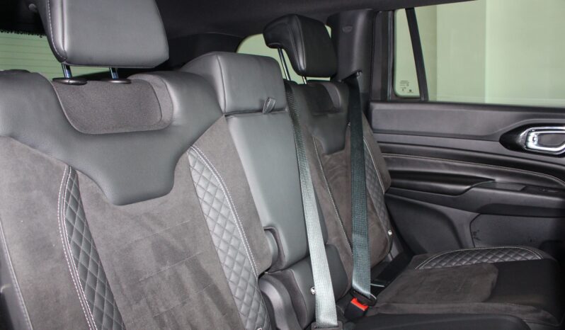 Jeep Commander Blackhawk – 2025  cheio