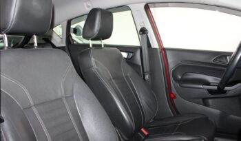  Ford New Fiesta Titanium – 2016  cheio