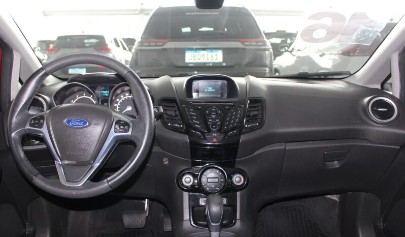  Ford New Fiesta Titanium – 2016  cheio